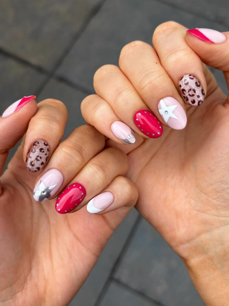 Grožio tendencijos pavasaris 2026 - Mix & Match @thenaillologist | Treatwell