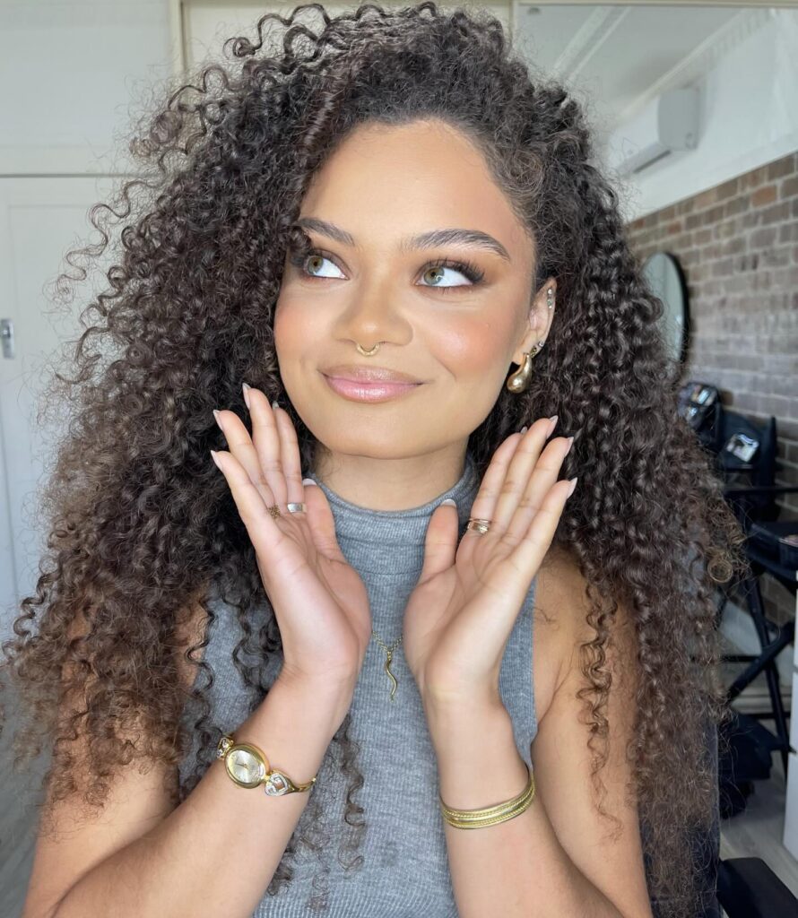 Grožio tendencijos pavasaris 2026 - Šoninė sklastyma - @tannia_t_mua | Treatwell